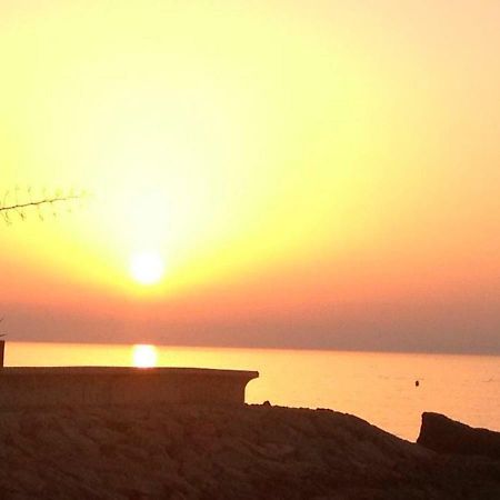 דירות אסטפונה Apartamento A 10 Metros Playa מראה חיצוני תמונה